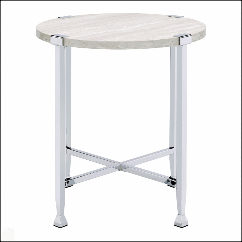 Élégante table de bout en chêne blanc et chrome avec base en forme de X, parfaite pour les intérieurs modernes et contemporains.