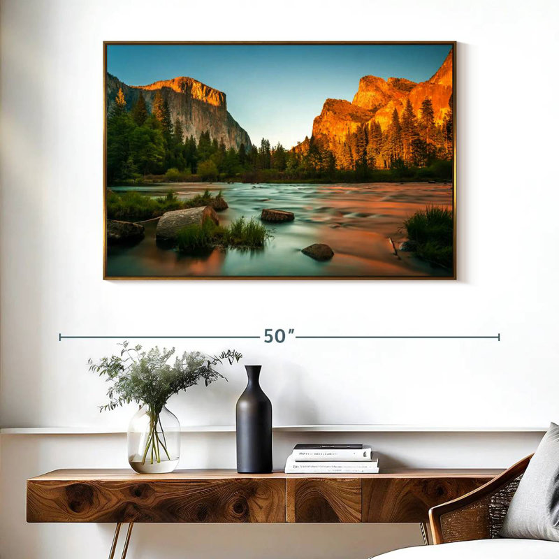 Placid Yosemite Waters, Cadre flottant doré, 40 po x 27 po