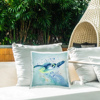 Coussin d'extérieur imprimé "Tortue nageuse" par Karen Smith