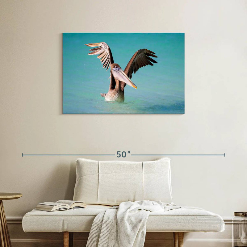Pélican avec ailes déployées, H 24 po x l 36 po