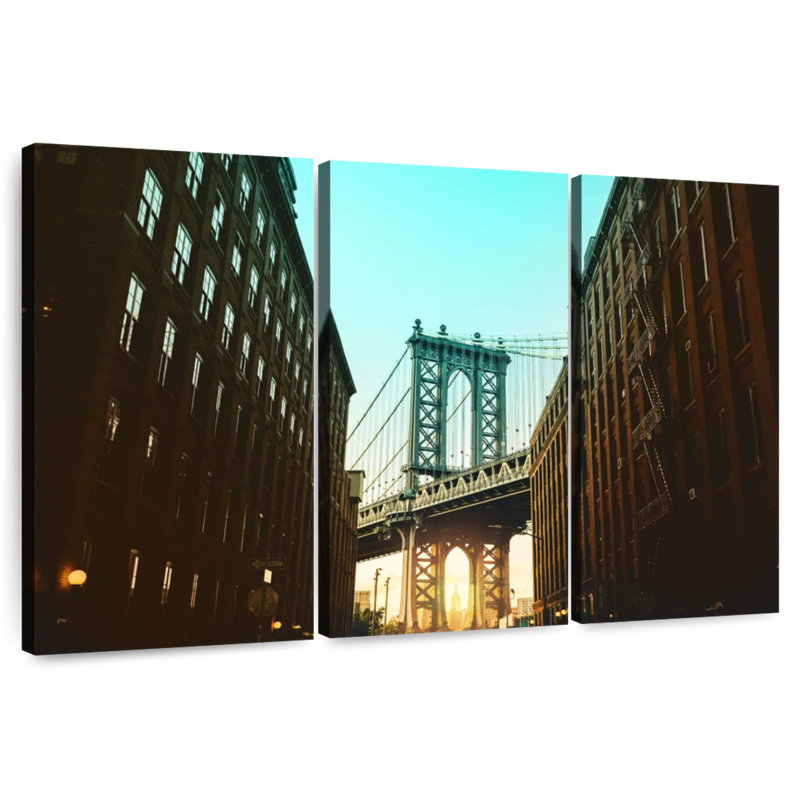Sebbie Dumbo Street View, 20" H x 33" W
