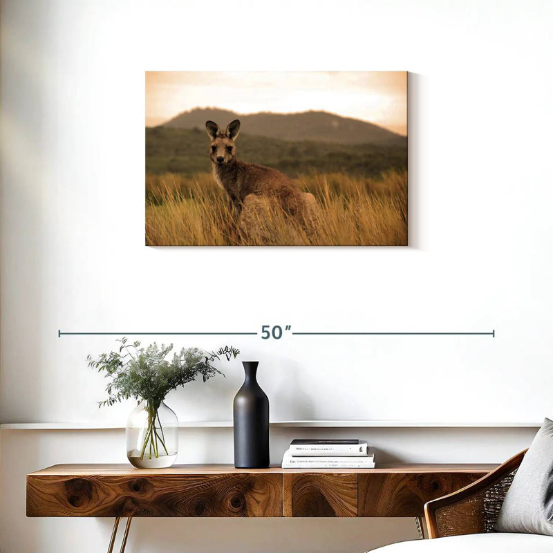 Brampt Wild Kangaroo, 20" H x 30" W