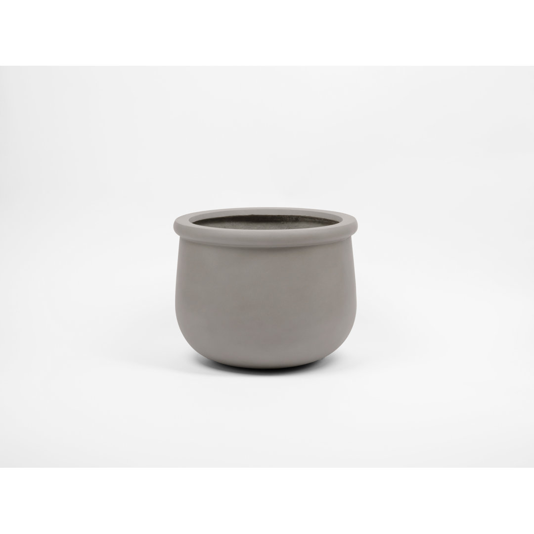 Fiberstone Pot Planter Latitude Run® 