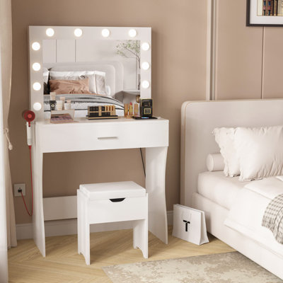 Nickelas Vanity