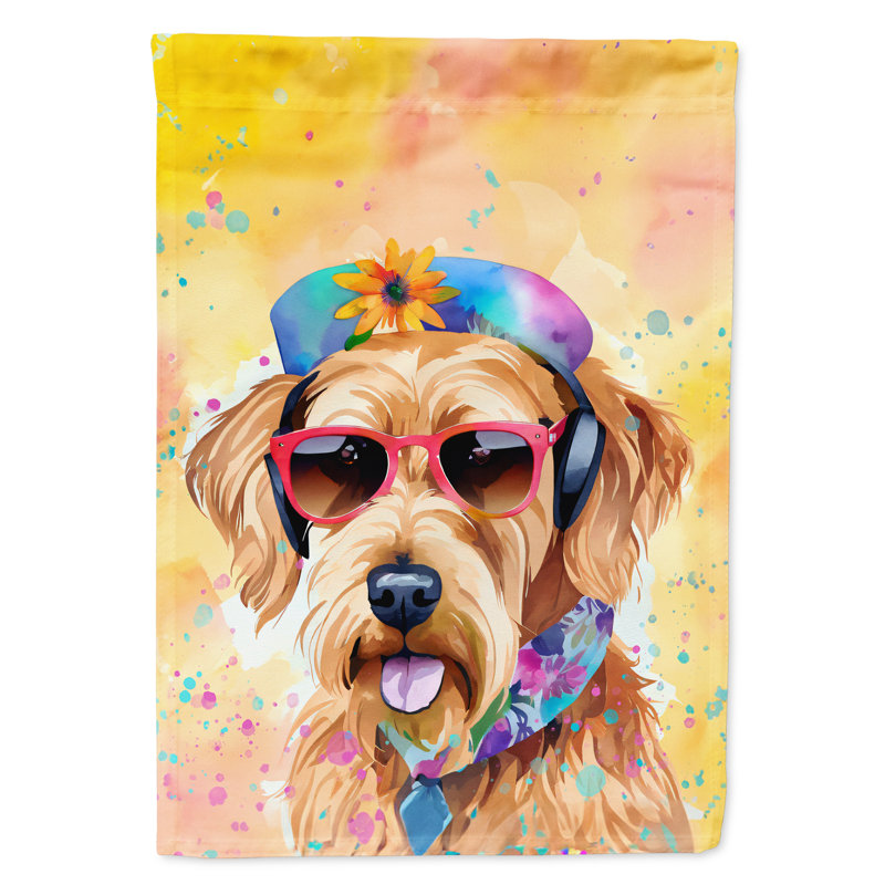 Drapeau de la maison Hippie Dawg, Terrier brun