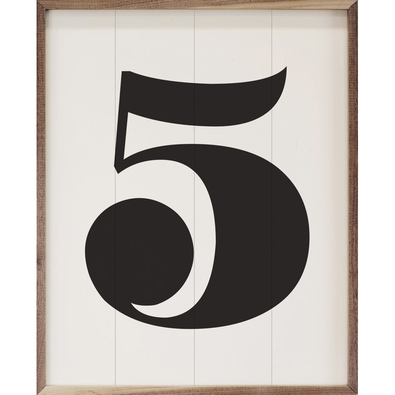 Classic Number Five blanc encadré sur bois, H 40 po x l 32 po