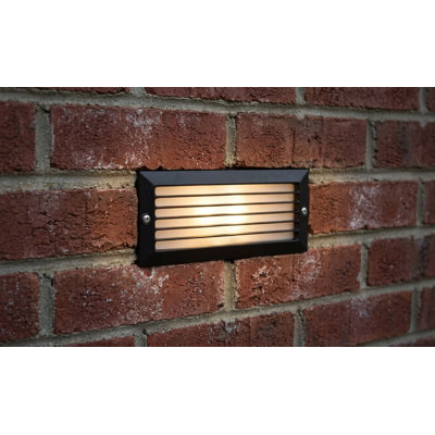 Bricklight Black Metal Step Light