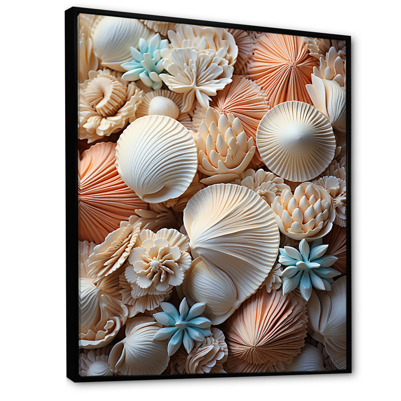 «Classic Seashells By The Sea II», reproduction sur toile, H 32 po x l 16 po x P 1 po, Cadre flottant noir