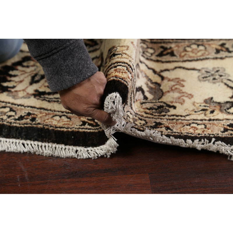 Tapis noir en laine noué à la main de conception unique 8 pi 6 po x 8 pi 7 po Gaurik