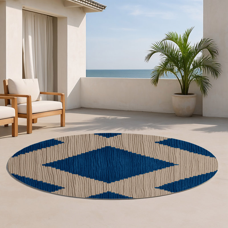 Checkered Green Indoor and Outdoor Area Rug, Round 5'