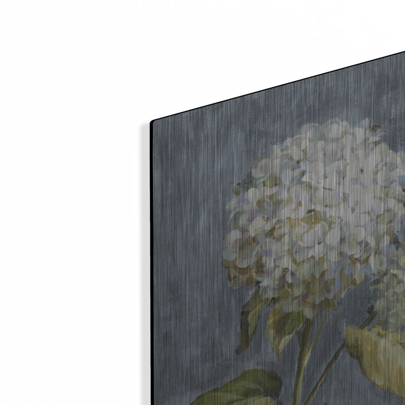 Art mural en métal Latitude Run® «Hydrangea On Dusty Blue» par Danhui Nai, H 24 po x l 16 po