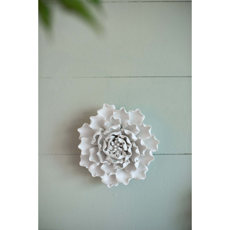 Décoration murale fleur en céramique crème faite à la main, H 5,8 po x l 5,9 po x P 2,8 po