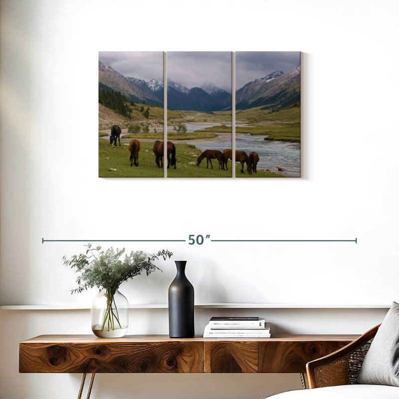 Brampt Karakol Horses, 20" H x 33" W