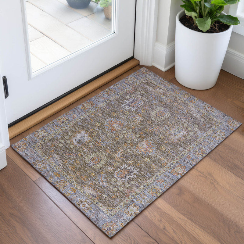Tapis intérieur / extérieur lavable à la machine Xhevrie, Rectangle 1 pi 8 po x 2 pi 6 po
