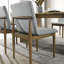 Ensemble de 2 chaises d'appoint en tissu gris clair à cadre naturel en tissu gris clair