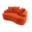 Canapé incurvé de 165 cm (65,11 po), rouge orangé, coussins à ressorts ensachés, 3 coussins décoratifs, aucun assemblage requis, ajout élégant à la pièce, assise confortable orange pour la lecture