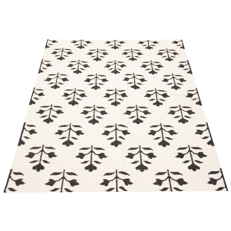Tapis oriental ivoire en laine tissé à plat à la main à motif rectangulaire Evah 5 pi 1 po x 7 pi 8 po