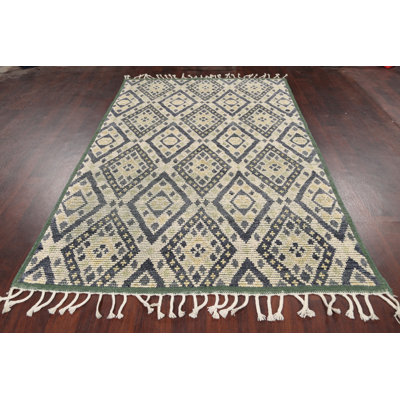 Tapis de zone en laine vert/ivoire 5 pi 3 po x 7 pi 11 po one-of-kind main-noué la
