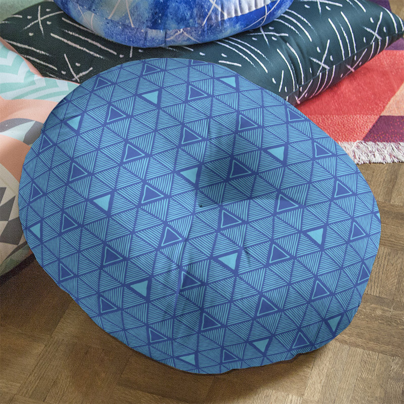 Coussin de sol classique à motif de triangles dessinés à la main, 26 po x 26 po, Bleu/bleu ciel