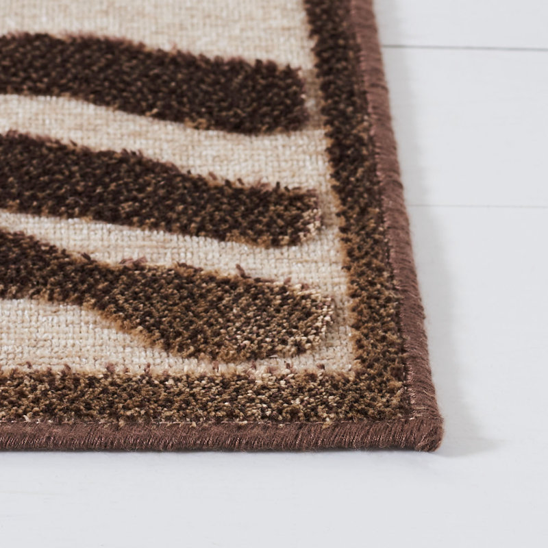 Tapis brun à imprimé zébré Elana, Rectangle 2 pi 7 po x 4 pi