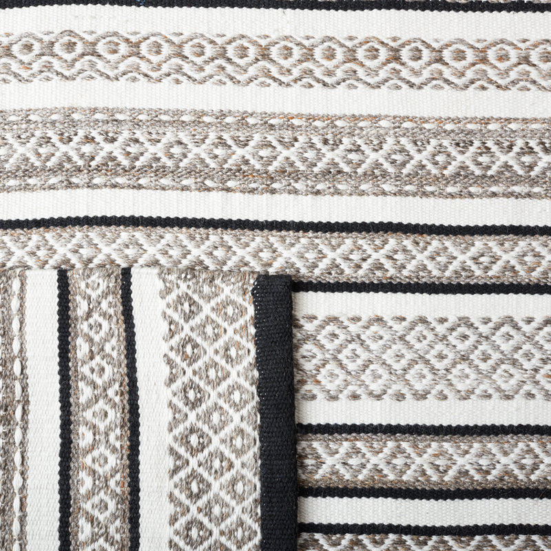 Tapis rayé kilim 102 noir / ivoire, Rectangle 3 pi x 5 pi