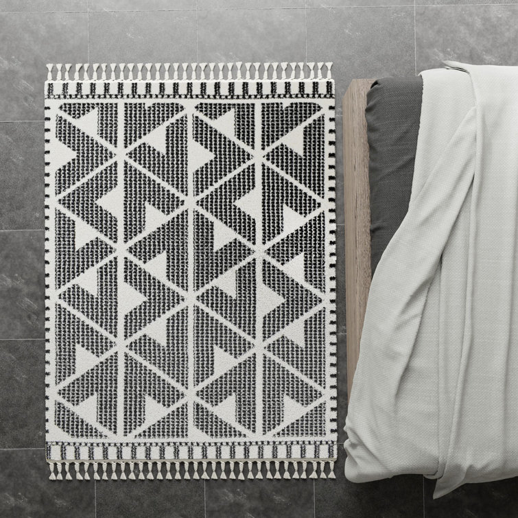 Keniya Geometric Indoor Rug