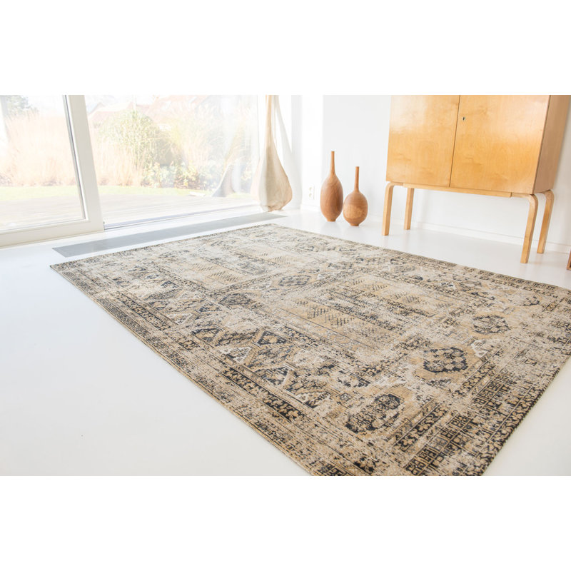 Antiquarian Hadschlu Machine Woven Gold Indoor Rug, Rectangle 140 x 200cm