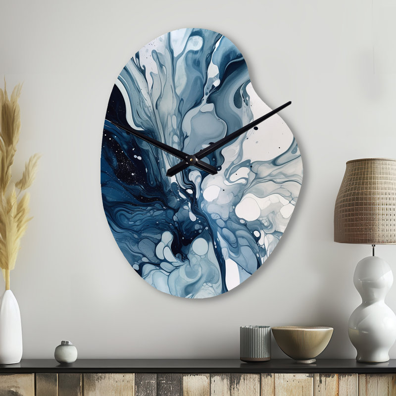 Bleu gris et gris Elixir I - horloge asymétrique abstraite en métal, horloge murale bleue, Grand