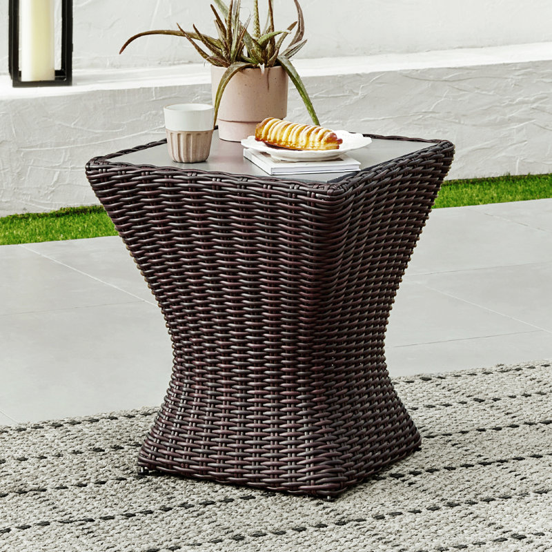 Table d'appoint de patio en osier, Brun