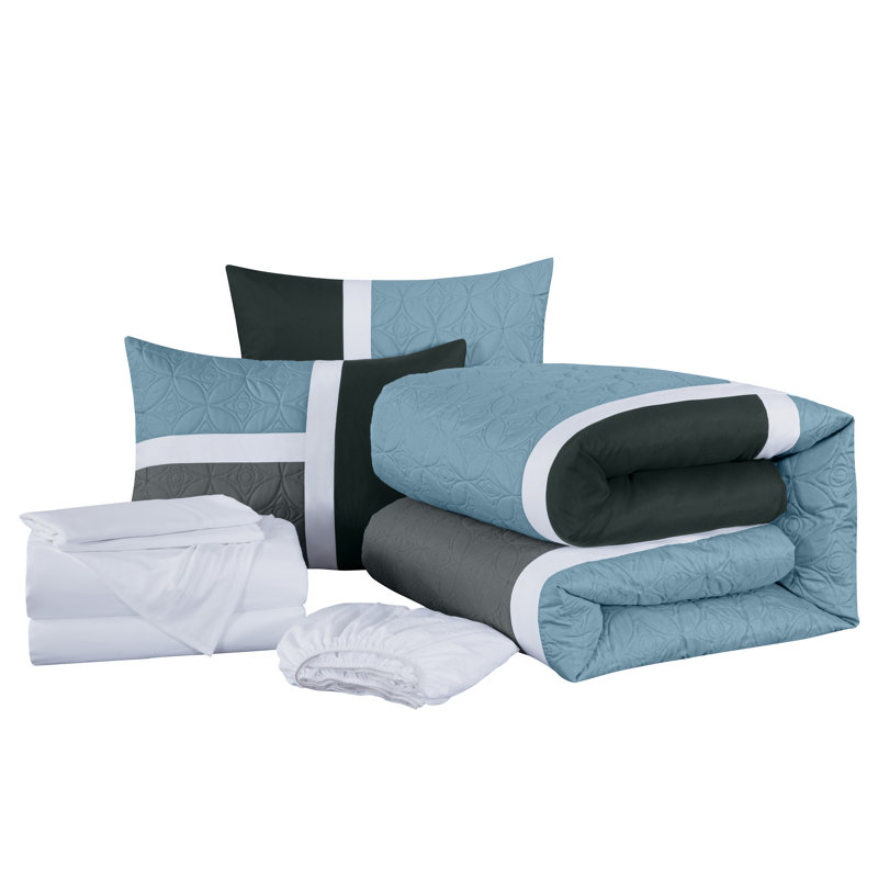 7-Piece Patchwork Bed in a Bag Comforter Set with Sheets, Queen Comforter + 6 Additional Pieces, Gray/Light Blue/Charcoal