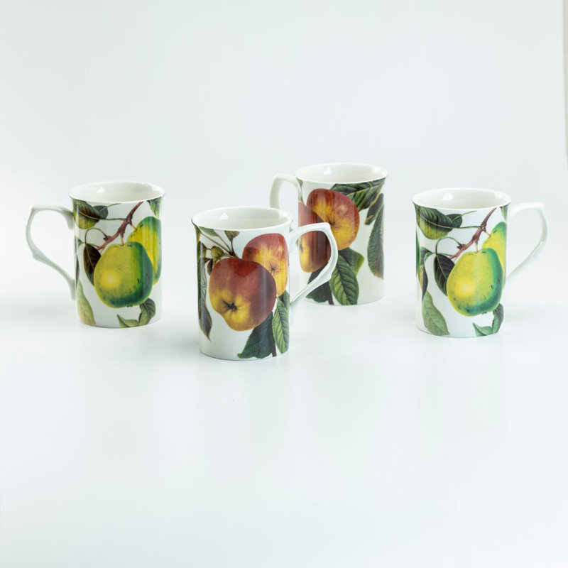 Ensemble de 4 tasses en porcelaine avec pommes et poires