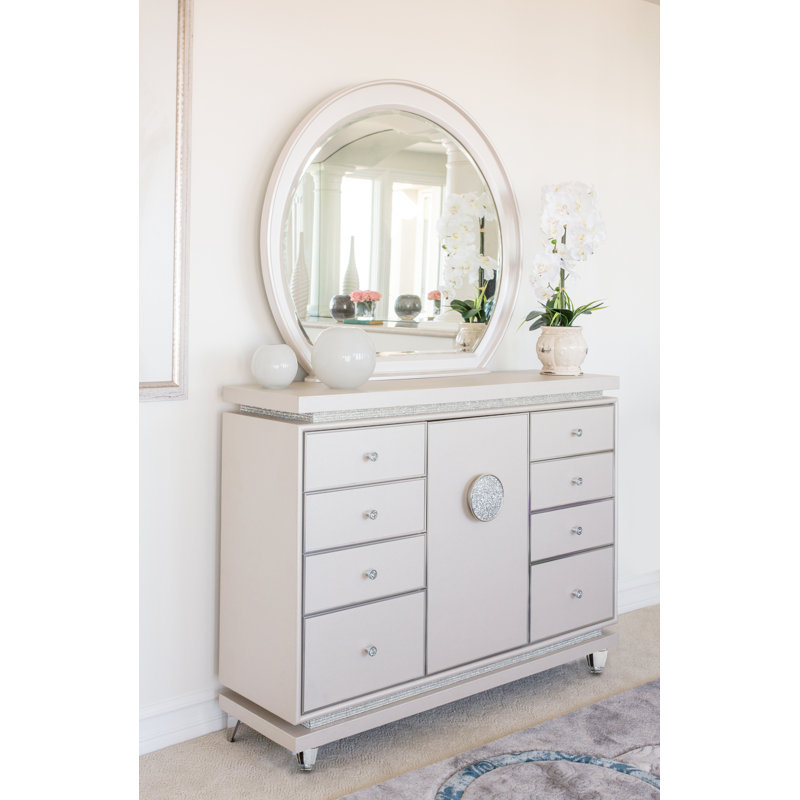 Glimmering Heights 8 - Drawer Dresser