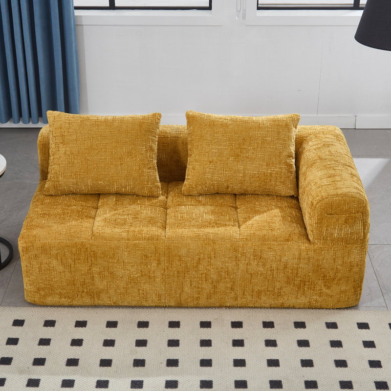 Chenille minimaliste pour espace de vie - Installation rapide, tissu froissé, sièges confortables, canapé-lit jaune, chambre haute éponge, ambiance spacieuse et confortable