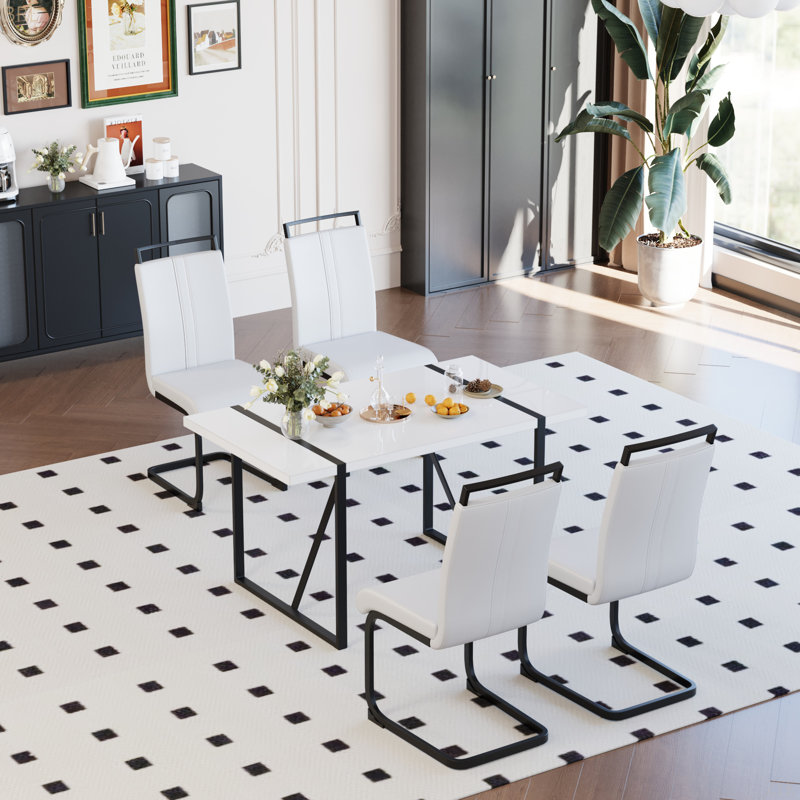 Ensemble de table de salle à manger en bois aggloméré rectangulaire blanc de 55 po et 4 chaises de salle à manger en polyuréthane