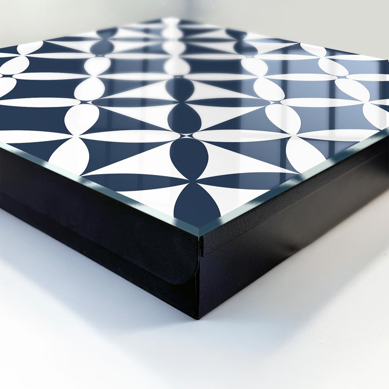 Key box for wall, Opens to the left, 30x30x5, White, Geometric composition in a classic contrasting arrangement, 