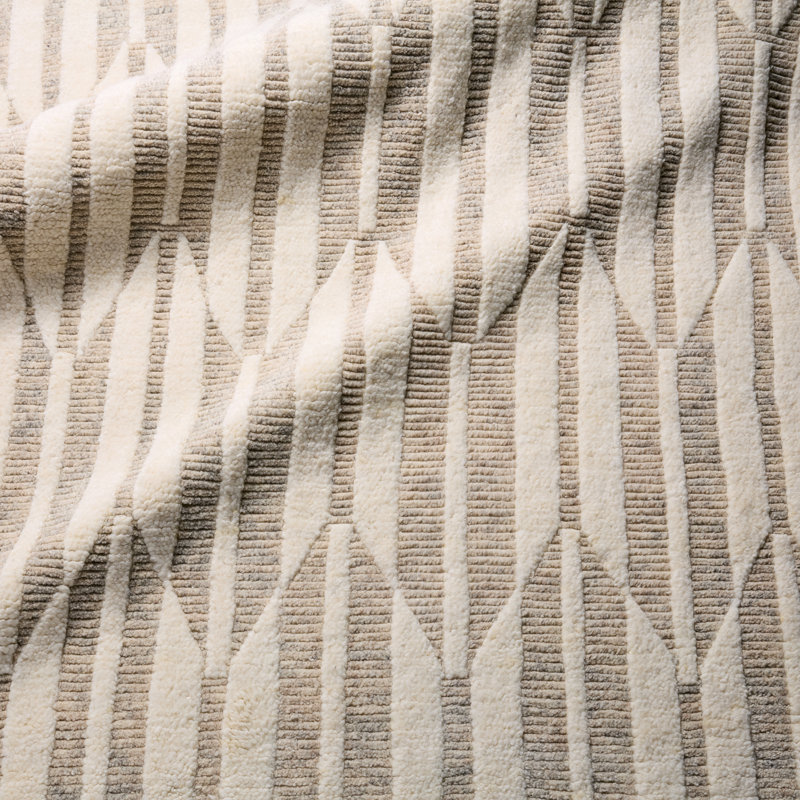 Hand Knotted Wool Geometric Area Rug in Beige/Ivory, Rectangle 8' x 10'