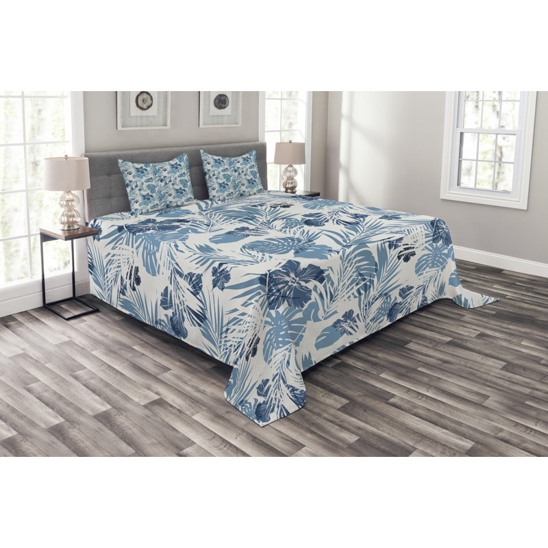 Adorae Blue/White Microfibre Bedspread Set, 220 x 264 cm