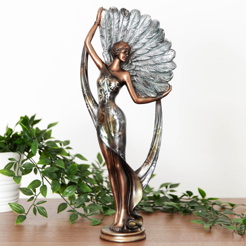 Figurines & Sculptures
