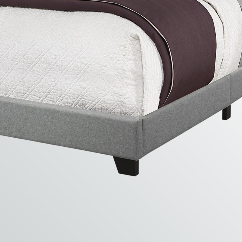 Grand lit transitionnel Daru en velours gris, H 56,36 po x l 66,29 po x L 87,38 po