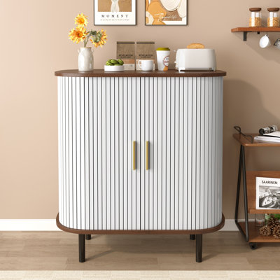 Armoire à vin cannelée 28 po avec support à vin à 8 grilles, 5 tablettes réglables à 5 niveaux, 2 porte-verres, portes à tambour coulissantes