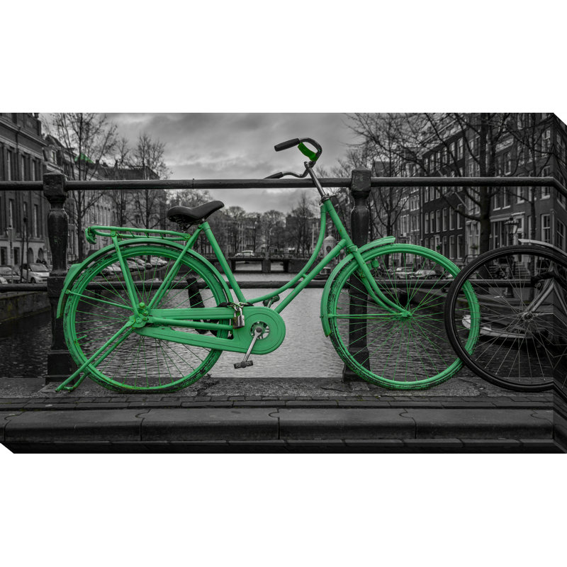 « amsterdam green bike », reproduction de photo sur toile tendue, H 28 po x l 48 po x P 1,5 po