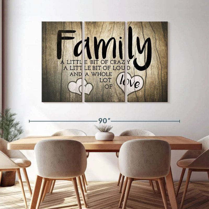 «Family Love Typographie», reproduction sur toile, H 74 po x l 48 po x P 1,25 po