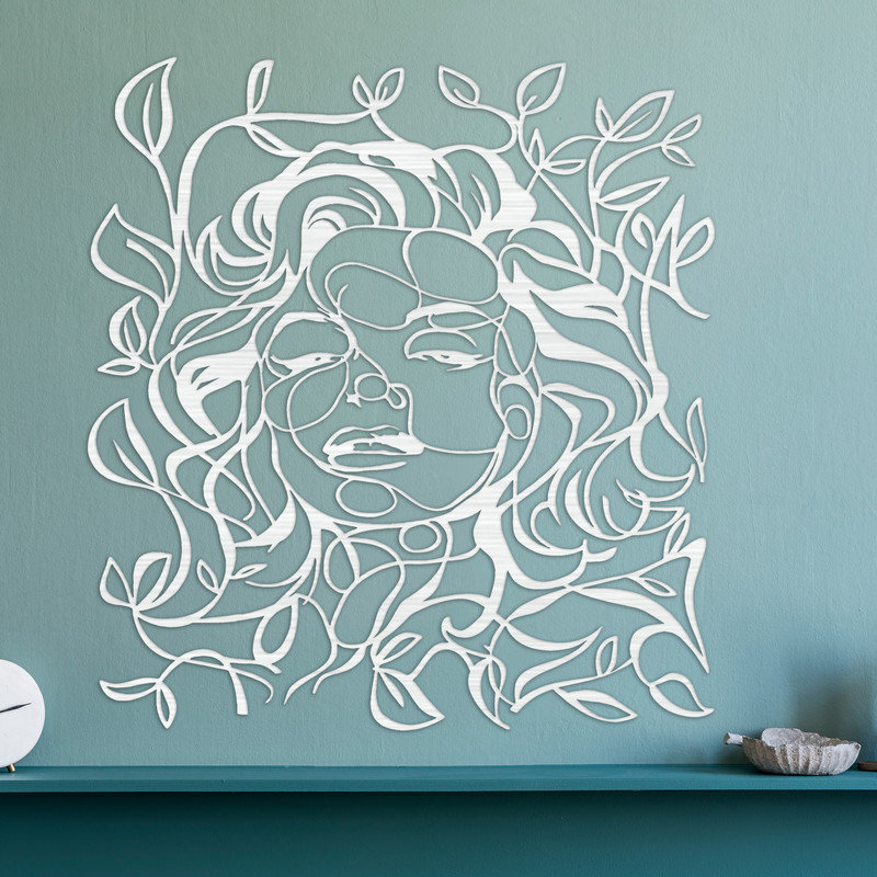 Art mural abstrait avec visage, cheveux et vignes - ACM, H 24 po x l 22,4 po x P 0,25 po, Blanc