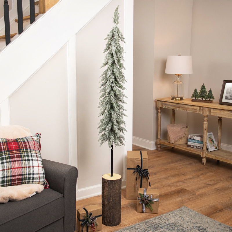 Arbre de Noël artificiel pin mince enneigé Downfwept Norfolk, 5,5 pi, non éclairé
