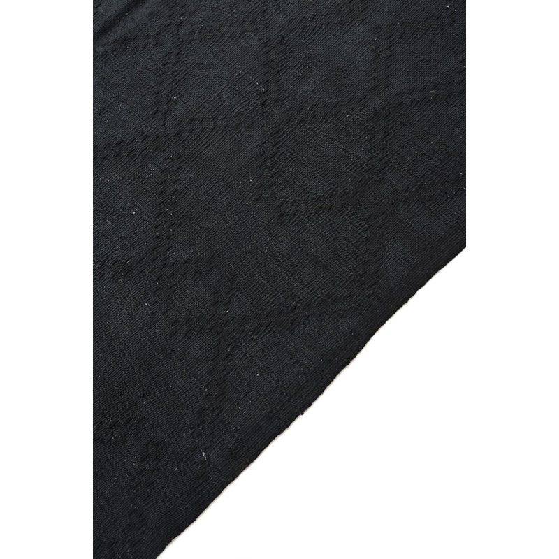 Tapis noir Jessen