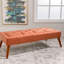 Dessus capitonné - magnifique tissu orange avec pieds inclinés. Matériau en bouleau. 52 po X 23 16 28 lb. Élégant charme Mid-Century. Décoratif