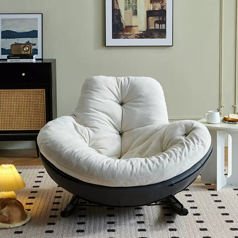 Chaise berçante légère et luxueuse
