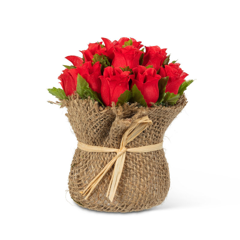 Têtes de roses rouges dans un sac en jute, Rouge