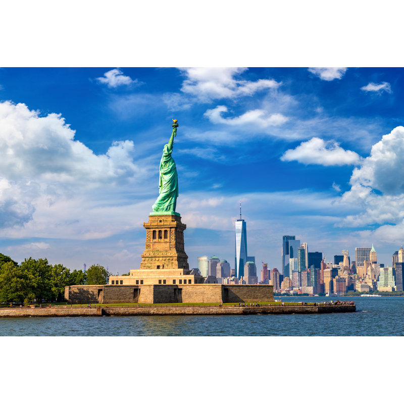 Statue Of Liberty by Bloodua - Wrapped Canvas Print, 30cm H x 46cm W