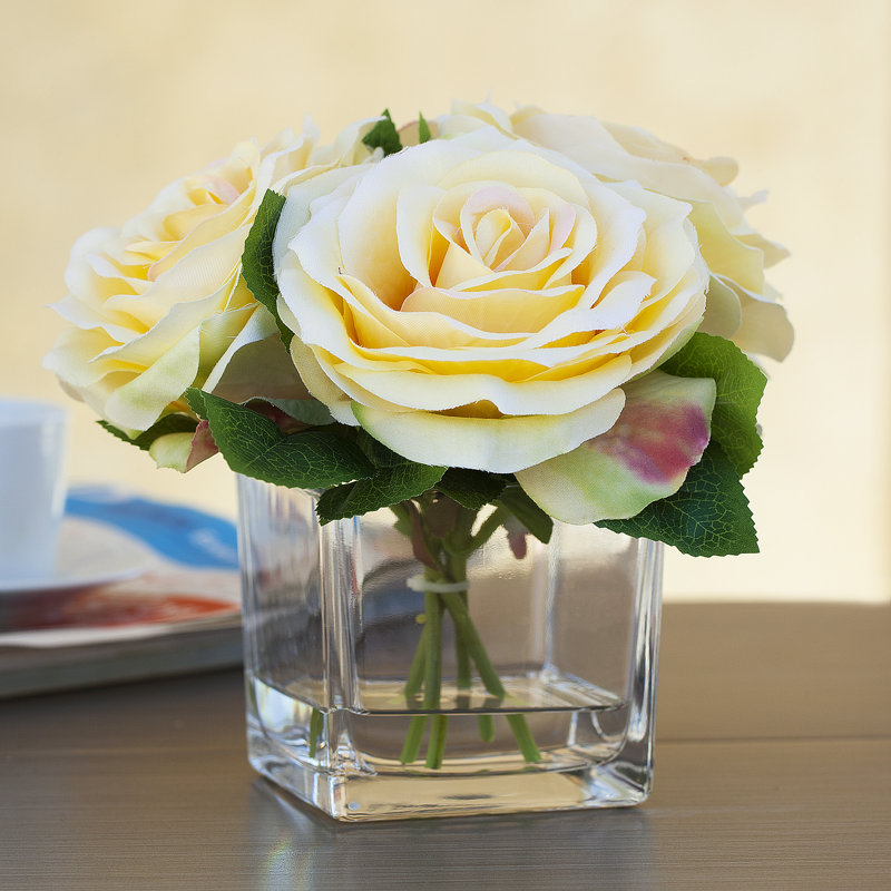 Roses Arrangement in Vase, Beige